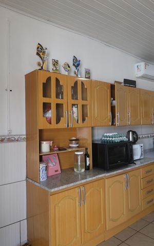 Casa à venda com 115m², 6 quartos e 2 vagasCozinha casa 1