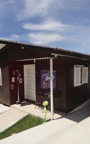 Casa à venda com 115m², 6 quartos e 2 vagasÁrea externa