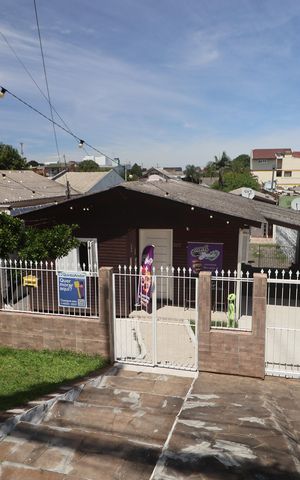 Casa à venda com 115m², 6 quartos e 2 vagasFachada