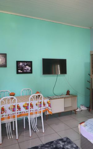 Casa à venda com 115m², 6 quartos e 2 vagasKitnet Casa 3