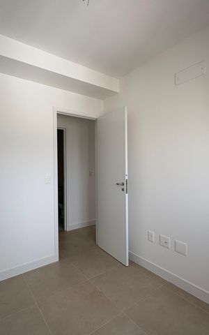 Apartamento à venda com 93m², 3 quartos e 2 vagas Apartamento à venda com 93m², 3 quartos e 2 vagasQuarto 1