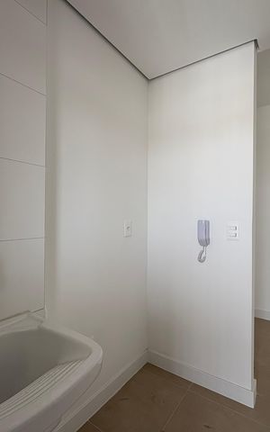Apartamento à venda com 93m², 3 quartos e 2 vagas Apartamento à venda com 93m², 3 quartos e 2 vagasÁrea de Serviço