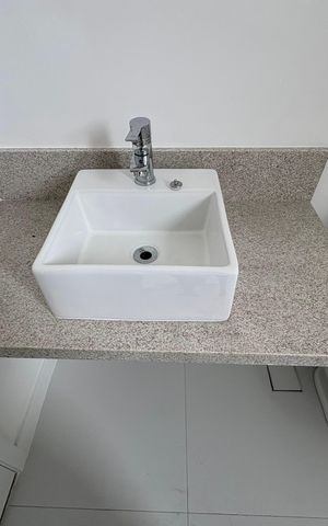 Apartamento à venda com 93m², 3 quartos e 2 vagas Apartamento à venda com 93m², 3 quartos e 2 vagasBanheiro da Suíte 1