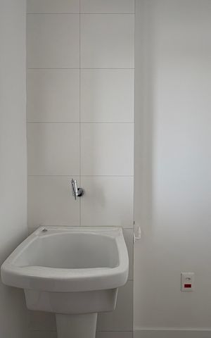 Apartamento à venda com 93m², 3 quartos e 2 vagas Apartamento à venda com 93m², 3 quartos e 2 vagasÁrea de Serviço