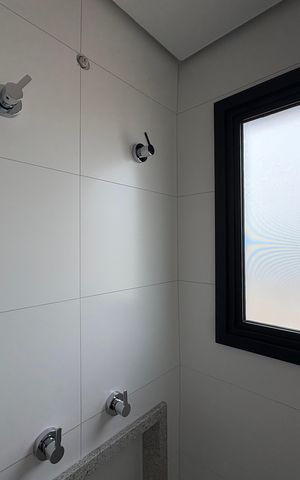 Apartamento à venda com 93m², 3 quartos e 2 vagas Apartamento à venda com 93m², 3 quartos e 2 vagasBanheiro da Suíte 2