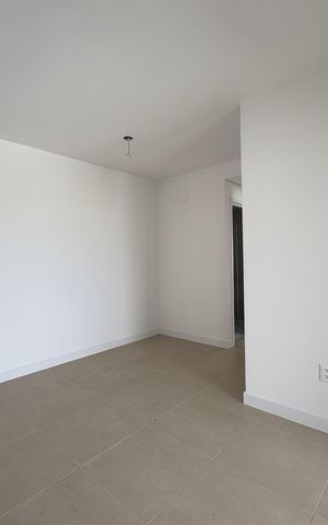 Apartamento à venda com 93m², 3 quartos e 2 vagas Apartamento à venda com 93m², 3 quartos e 2 vagasSala