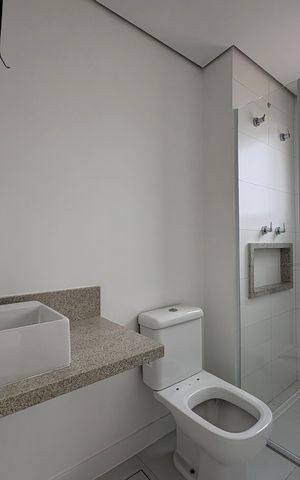 Apartamento à venda com 93m², 3 quartos e 2 vagas Apartamento à venda com 93m², 3 quartos e 2 vagasBanheiro da Suíte 2