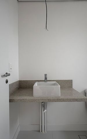 Apartamento à venda com 93m², 3 quartos e 2 vagas Apartamento à venda com 93m², 3 quartos e 2 vagasBanheiro da Suíte 2