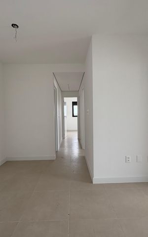 Apartamento à venda com 93m², 3 quartos e 2 vagas Apartamento à venda com 93m², 3 quartos e 2 vagasSala