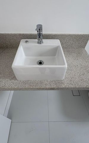 Apartamento à venda com 93m², 3 quartos e 2 vagas Apartamento à venda com 93m², 3 quartos e 2 vagasBanheiro da Suíte 2