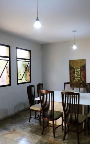 Casa à venda com 456m², 4 quartos e 4 vagas Casa à venda com 456m², 4 quartos e 4 vagasSala de Jantar