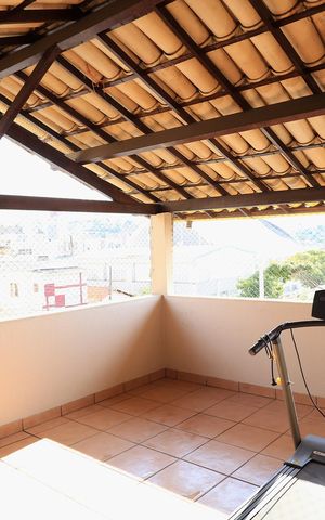 Casa à venda com 456m², 4 quartos e 4 vagas Casa à venda com 456m², 4 quartos e 4 vagasCobertura