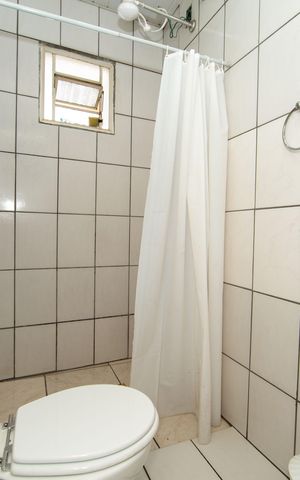 Apartamento para alugar com 220m², 4 quartos e 1 vaga Apartamento para alugar com 220m², 4 quartos e 1 vagaBanheiro de Serviço