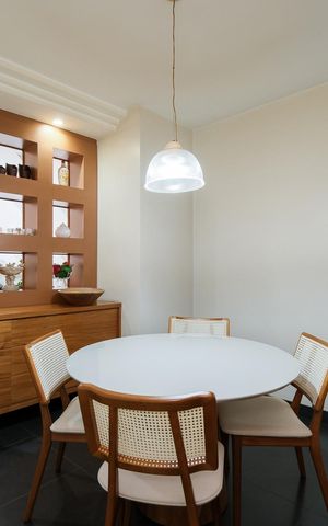Apartamento à venda com 299m², 3 quartos e 3 vagas Apartamento à venda com 299m², 3 quartos e 3 vagasSala de Jantar