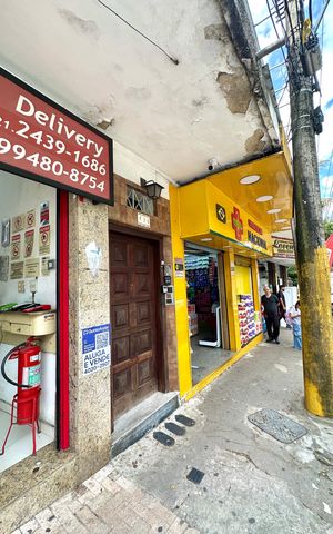 Apartamento à venda com 120m², 2 quartos e sem vaga Apartamento à venda com 120m², 2 quartos e sem vagaPlaquinha