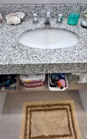 Apartamento à venda com 79m², 1 quarto e 1 vaga Apartamento à venda com 79m², 1 quarto e 1 vagaSuíte - Banheiro