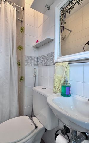 Apartamento à venda com 79m², 1 quarto e 1 vaga Apartamento à venda com 79m², 1 quarto e 1 vagaBanheiro de Serviço