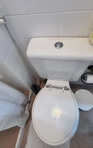 Apartamento à venda com 79m², 1 quarto e 1 vaga Apartamento à venda com 79m², 1 quarto e 1 vagaBanheiro de Serviço