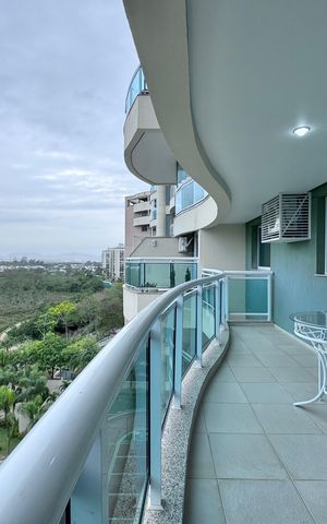 Apartamento à venda com 79m², 1 quarto e 1 vaga Apartamento à venda com 79m², 1 quarto e 1 vagaVaranda