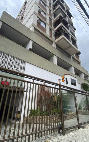 Apartamento à venda com 114m², 3 quartos e 2 vagas Apartamento à venda com 114m², 3 quartos e 2 vagasFachada