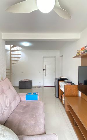 Apartamento à venda com 114m², 3 quartos e 2 vagas Apartamento à venda com 114m², 3 quartos e 2 vagasSala