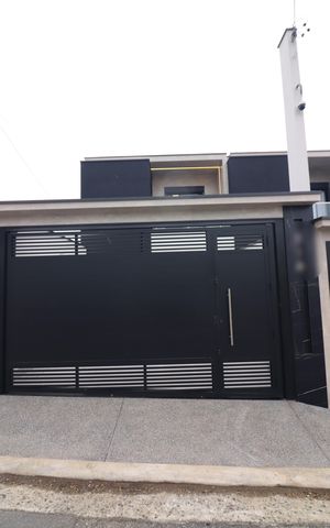 Casa à venda com 200m², 3 quartos e 4 vagasFachada
