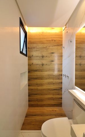 Casa à venda com 200m², 3 quartos e 4 vagasSuíte 2 Banheiro