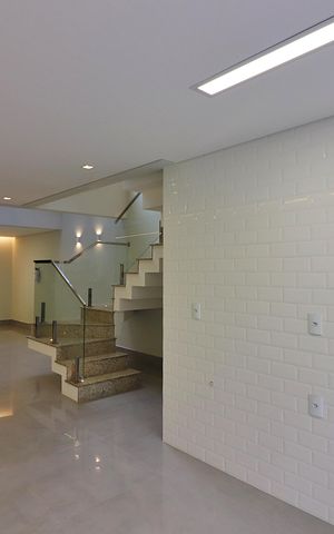Casa à venda com 200m², 3 quartos e 4 vagasSala/Cozinha
