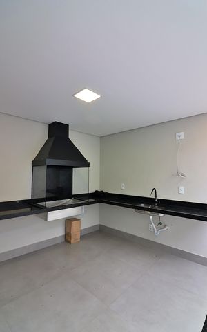 Casa à venda com 200m², 3 quartos e 4 vagasSpa e Espaço Gourmet