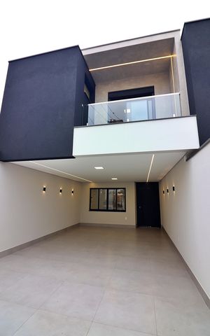 Casa à venda com 200m², 3 quartos e 4 vagasGaragem