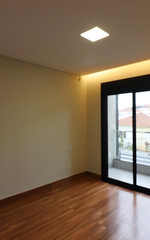 Casa à venda com 200m², 3 quartos e 4 vagasSuíte 1