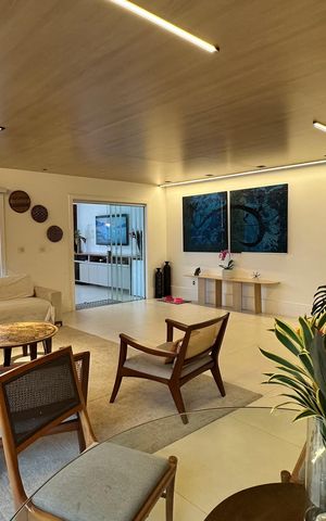 Casa de condomínio para alugar com 360m², 5 quartos e 3 vagas Casa de condomínio para alugar com 360m², 5 quartos e 3 vagasSala