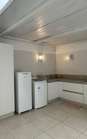 Casa de condomínio para alugar com 360m², 5 quartos e 3 vagas Casa de condomínio para alugar com 360m², 5 quartos e 3 vagasÁrea de Serviço