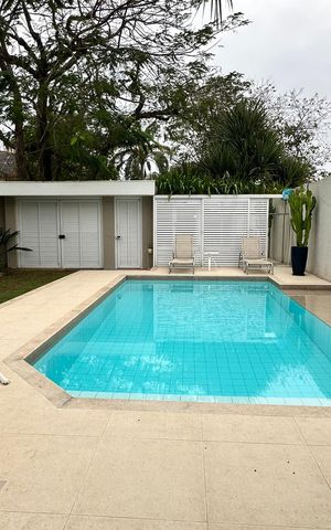 Casa de condomínio para alugar com 360m², 5 quartos e 3 vagas Casa de condomínio para alugar com 360m², 5 quartos e 3 vagasPiscina