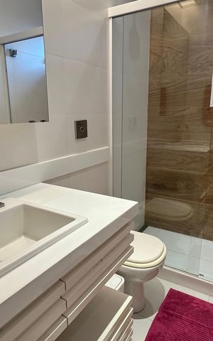 Casa de condomínio para alugar com 360m², 5 quartos e 3 vagas Casa de condomínio para alugar com 360m², 5 quartos e 3 vagasBanheiro Social
