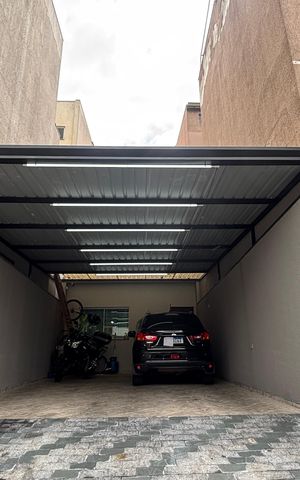 Casa à venda com 202m², 4 quartos e 6 vagasGaragem