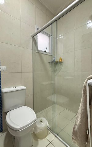Casa à venda com 202m², 4 quartos e 6 vagasCasa 2 - Banheiro