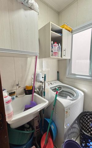 Casa à venda com 202m², 4 quartos e 6 vagasCasa 1 - Area de Serviço