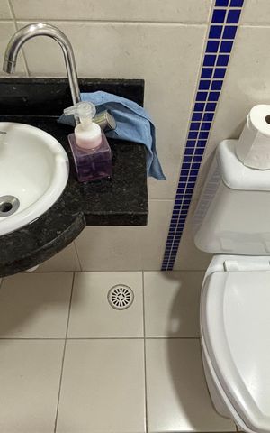 Casa à venda com 202m², 4 quartos e 6 vagasCasa 2 - Suite Banheiro