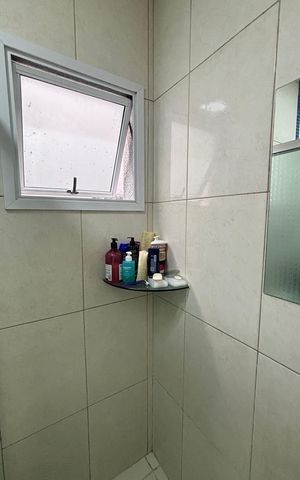 Casa à venda com 202m², 4 quartos e 6 vagasCasa 1 - Banheiro