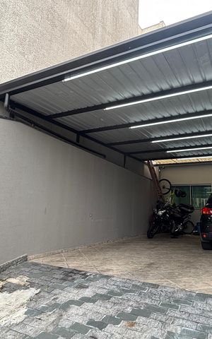 Casa à venda com 202m², 4 quartos e 6 vagasGaragem