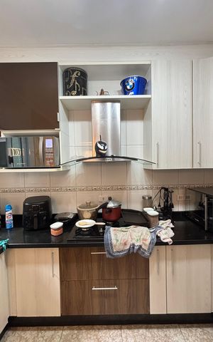 Casa à venda com 202m², 4 quartos e 6 vagasCasa 1 - Sala de Jantar - Cozinha