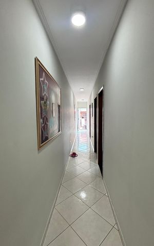 Casa à venda com 202m², 4 quartos e 6 vagasCasa 1 - Corredor