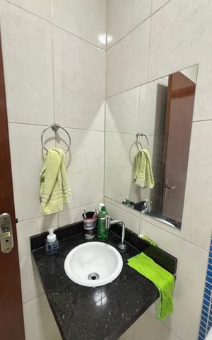 Casa à venda com 202m², 4 quartos e 6 vagasCasa 2 - Banheiro