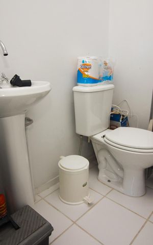 Apartamento à venda com 56m², 2 quartos e 1 vaga Apartamento à venda com 56m², 2 quartos e 1 vagaBanheiro da Suíte