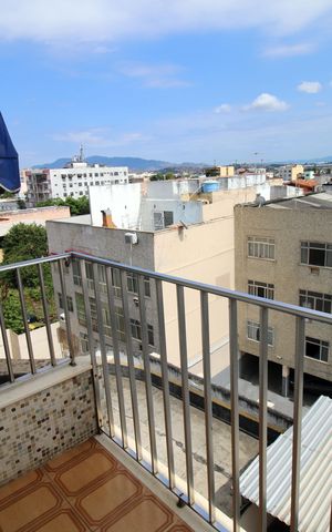 Apartamento para alugar com 90m², 2 quartos e 1 vagaVaranda