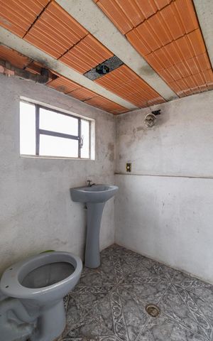 Casa à venda com 200m², 7 quartos e 5 vagasBanheiro Externo