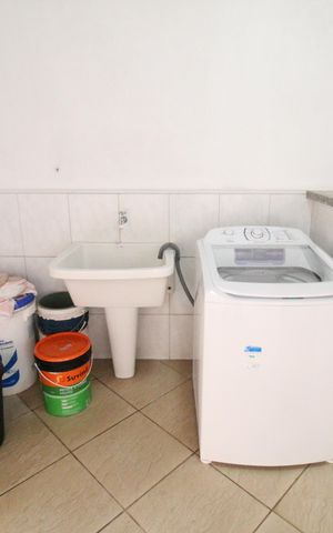 Casa para alugar com 145m², 4 quartos e 4 vagasÁrea de Serviço