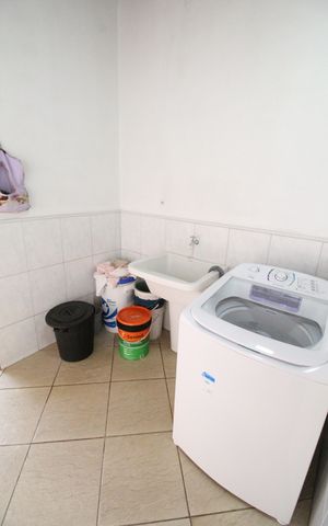 Casa para alugar com 145m², 4 quartos e 4 vagasÁrea de Serviço