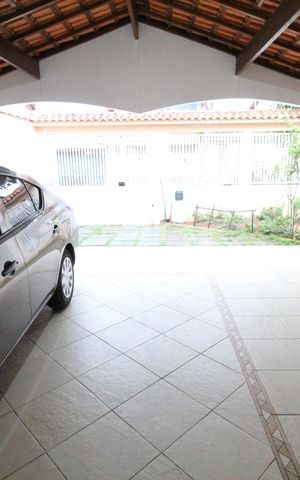 Casa para alugar com 145m², 4 quartos e 4 vagasGaragem